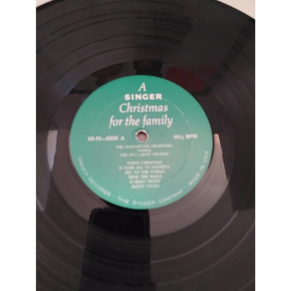 Christmas Music A Singer Christmas for the Family Vintage 1963 Vinyl Record - Picture 3 of 5